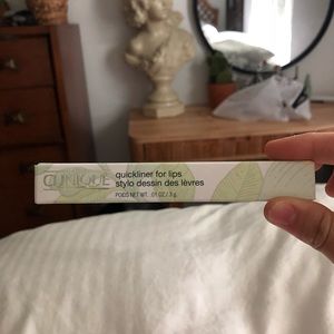 Clinique quickliner for lips in baby buff